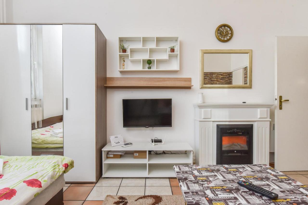 Historical Lion'S Bridge 1-Bedroom Apartment By Flat Mаnager Sofie Exteriér fotografie